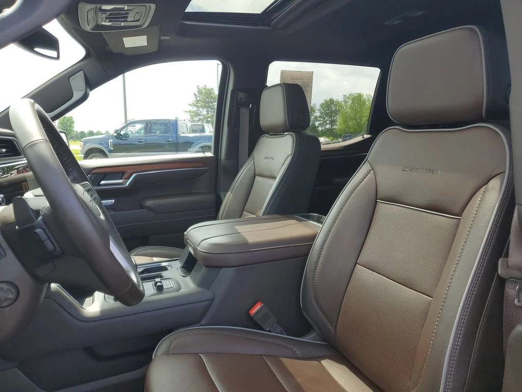 Certified Used 2023 Onyx Black GMC Denali image 5