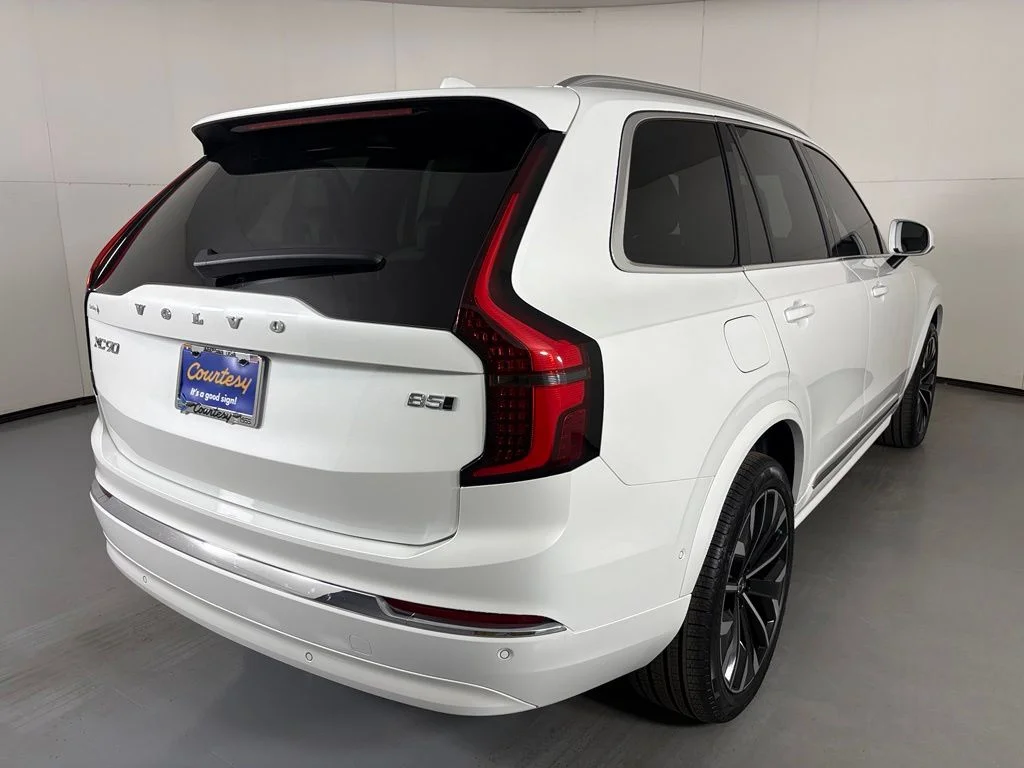 New 2026 Crystal White Volvo Plus image 8
