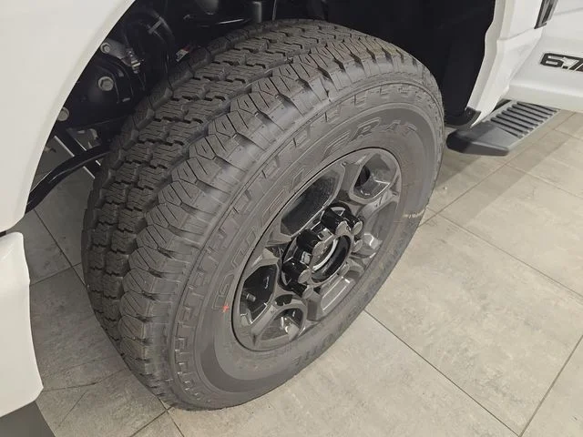 New 2026 Oxford White Ford F-250® XL image 42