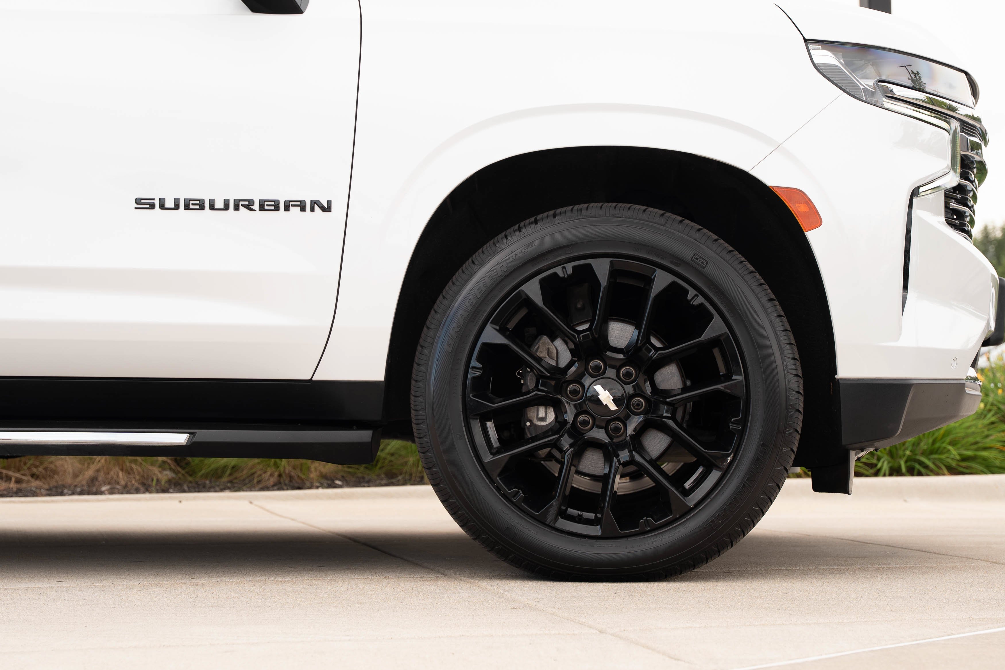 Used 2022 Iridescent Pearl Tricoat Chevrolet LT image 36