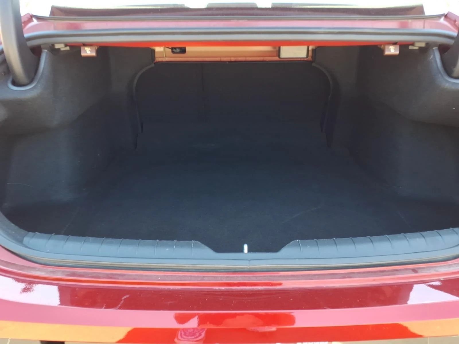 Used 2025 Ultimate red Hyundai SEL image 31