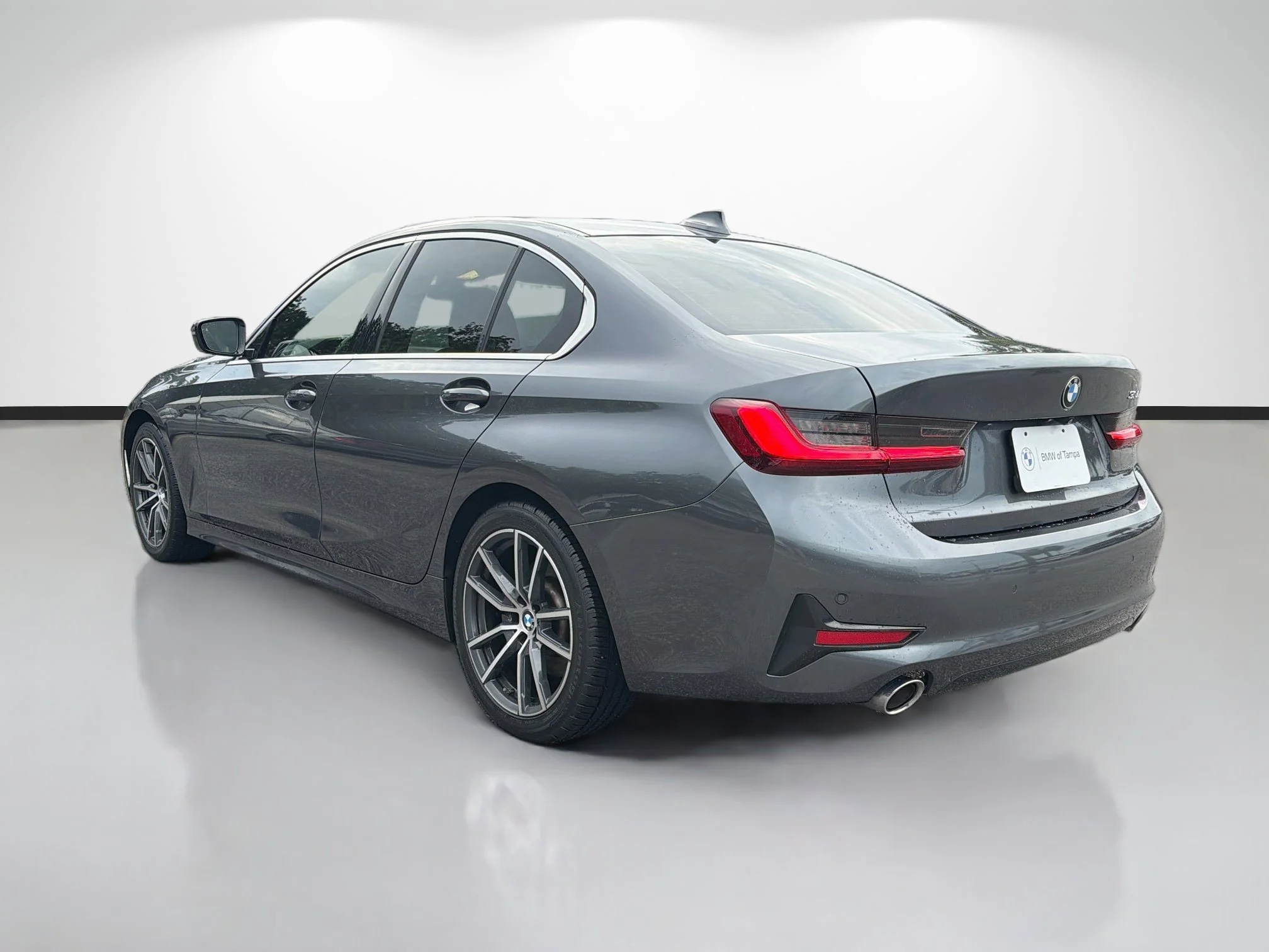 Used 2022 Mineral Grey Metallic BMW 330i image 5