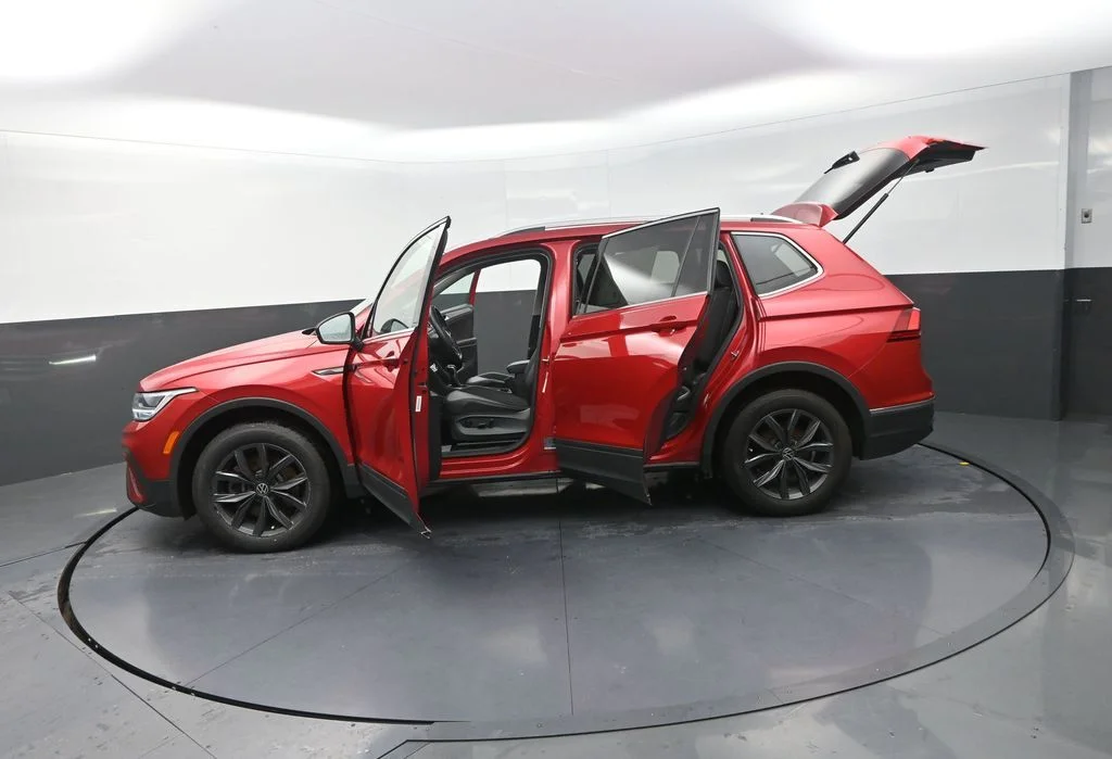 Used 2023 Red Volkswagen 2.0T SE image 32