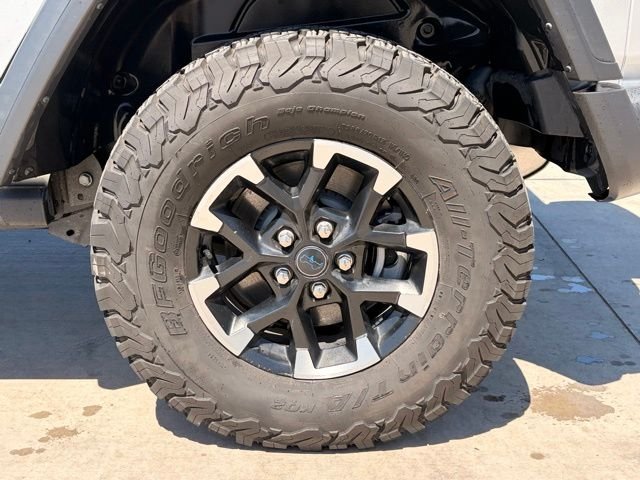 Used 2024 Silver Jeep Rubicon 4xe image 8