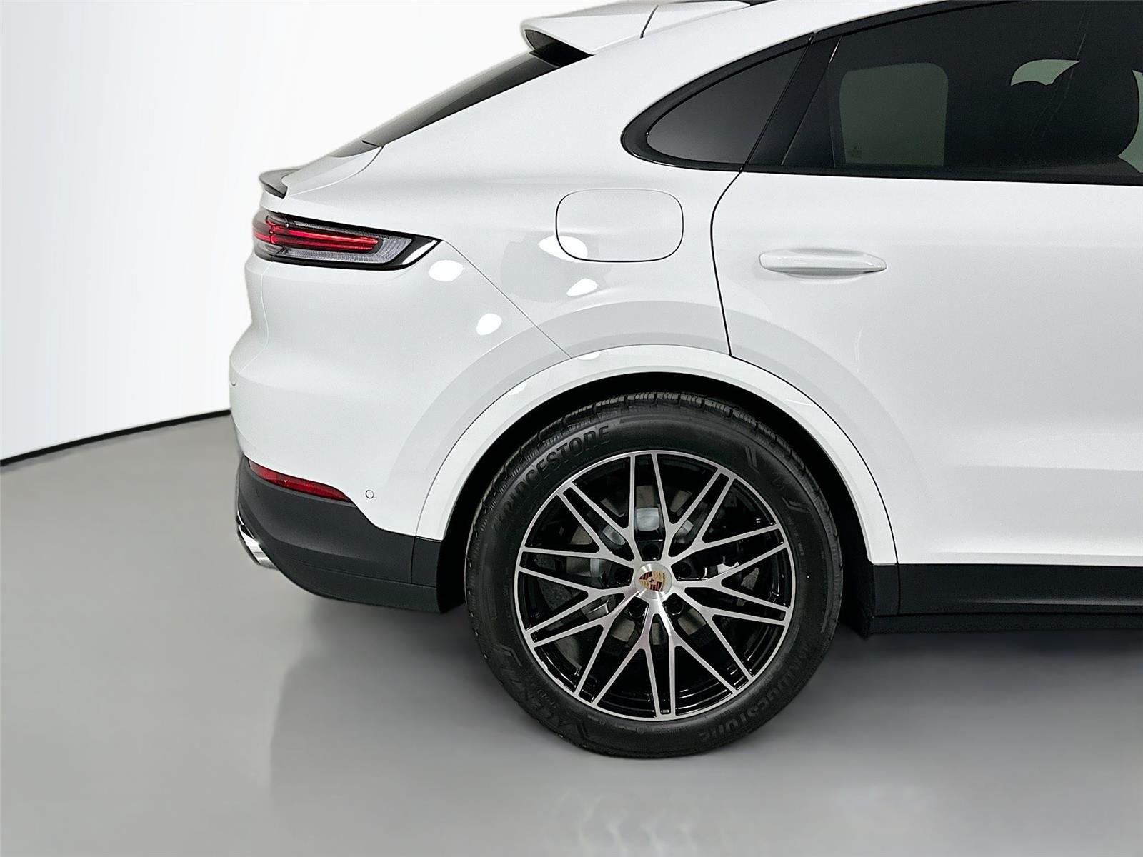 New 2026 White Porsche Cayenne E-Hybrid Coupé image 13