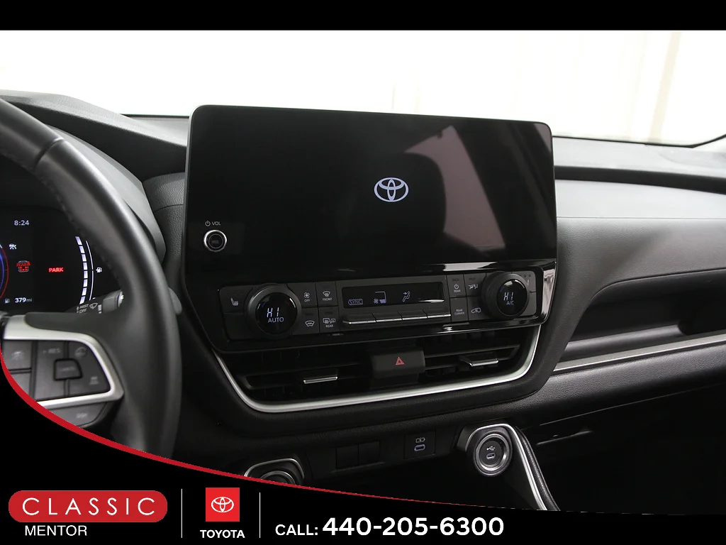 Used 2025 Midnight Black Metallic Toyota XLE image 9