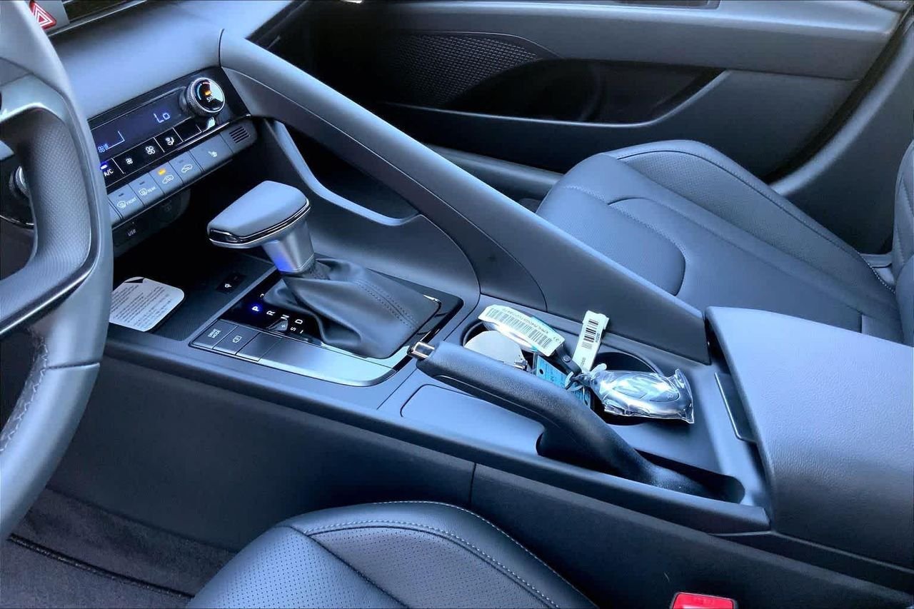 New 2026 Serenity White Hyundai SEL Sport Plus image 8