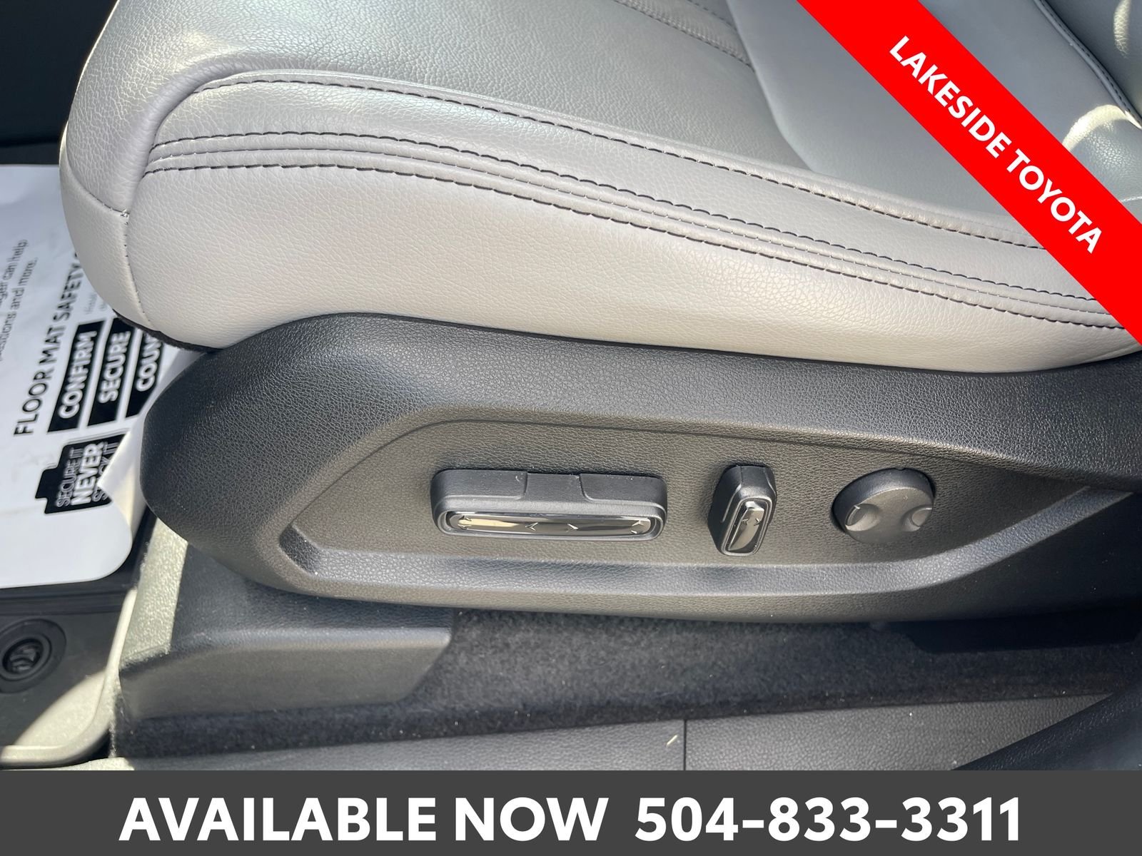 Used 2023 Silver Honda EX-L image 29
