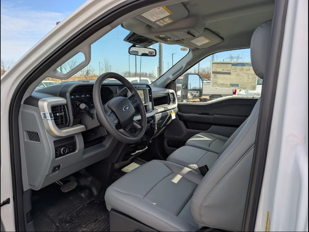 New 2026 Oxford White Ford F-250® XL image 5
