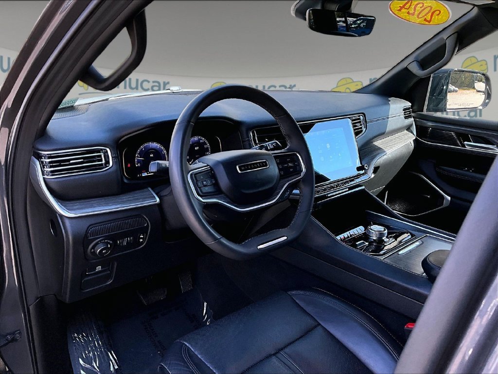 Used 2024 Baltic Gray Metallic Clearcoat Jeep Series II image 8