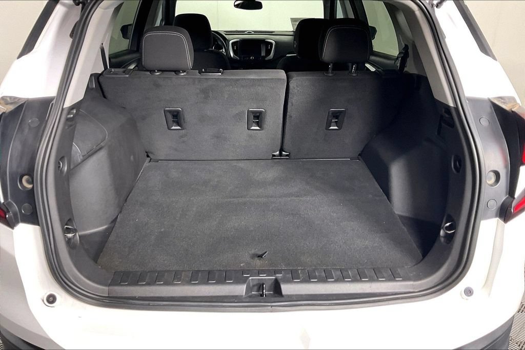 2023 GMC Terrain SLE - Photo 27