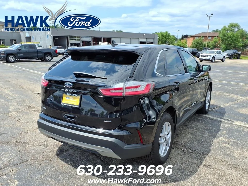 Certified Used 2024 Black Metallic Ford SEL image 7