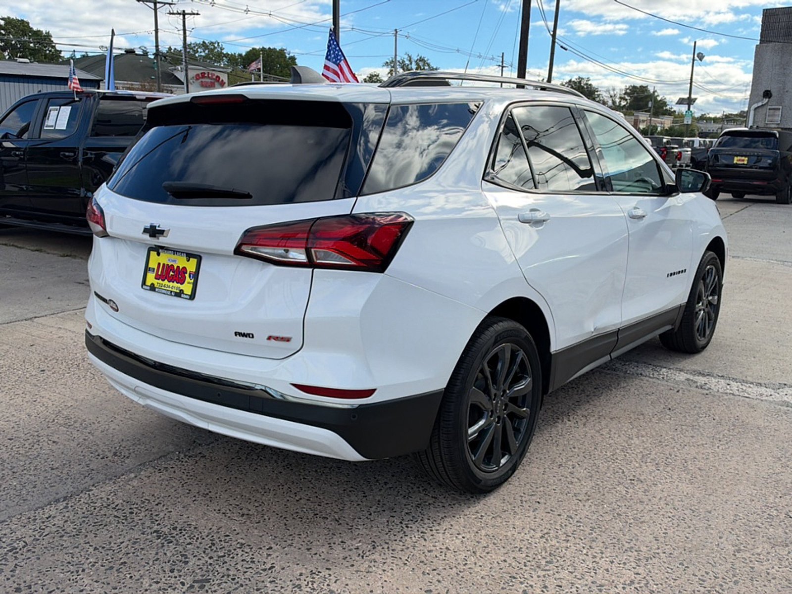 Used 2023 Summit White Chevrolet RS image 5