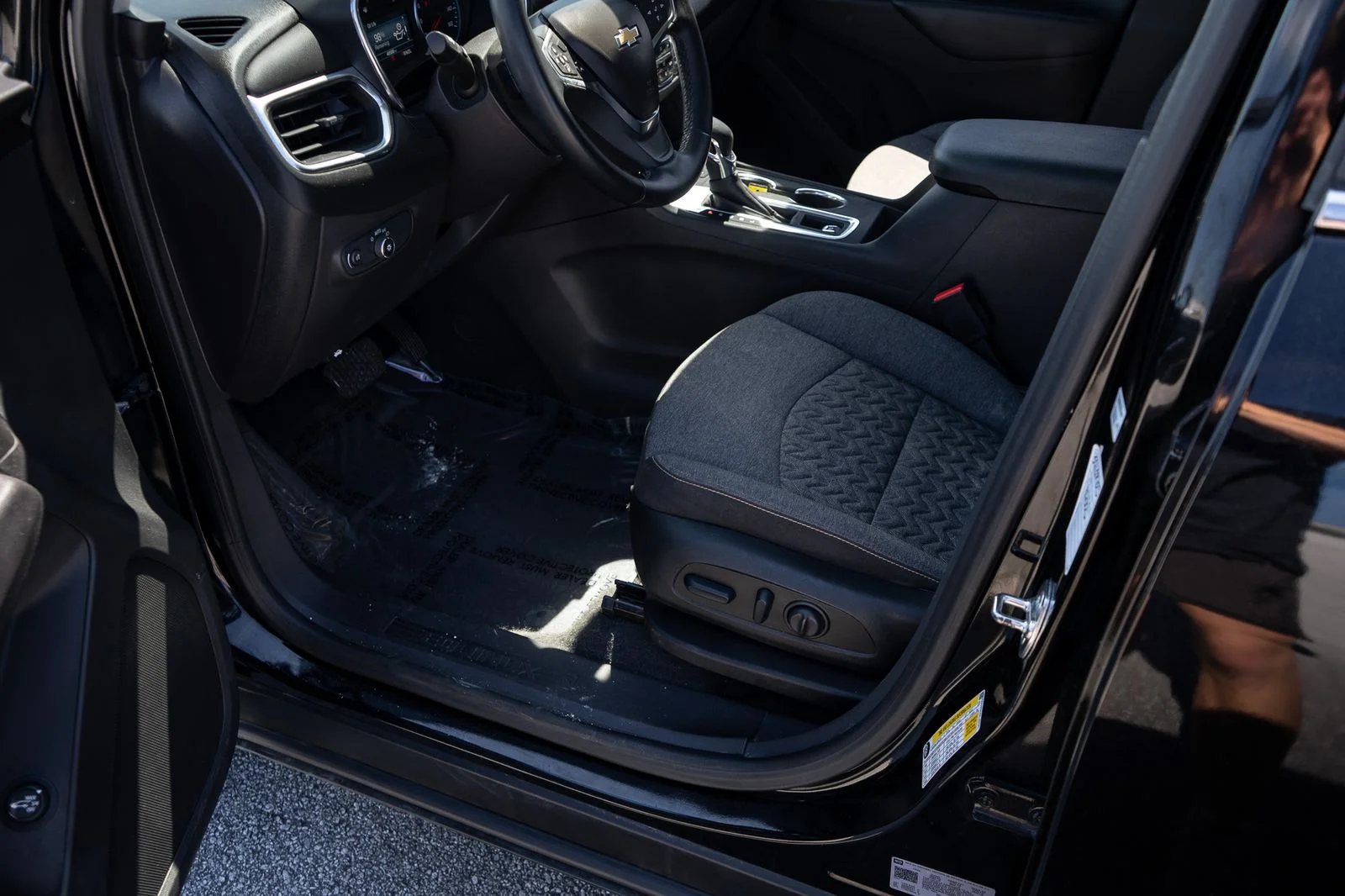 Used 2024 Black Metallic Chevrolet LT image 17