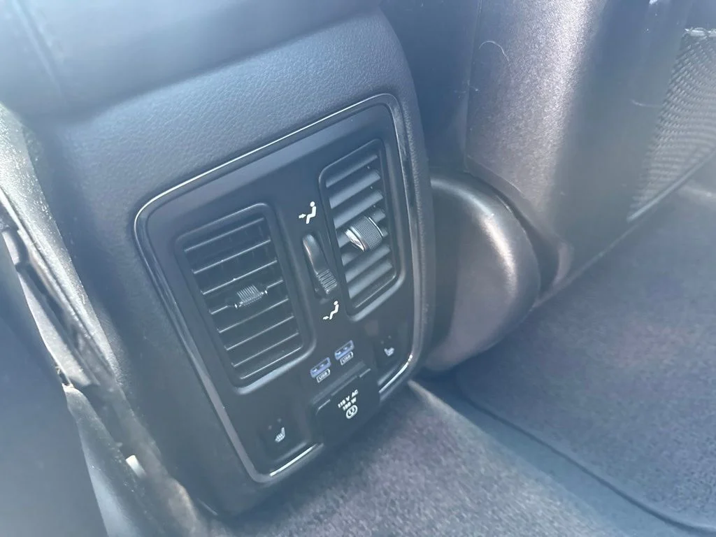 Used 2014 Beige Jeep Summit image 31