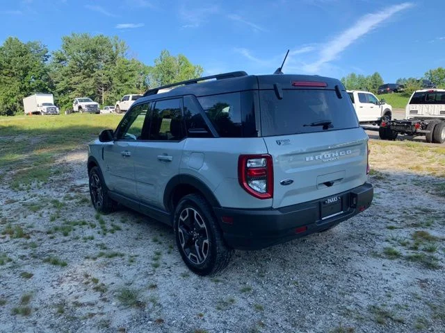 Used 2021 Green Ford Outer Banks image 6