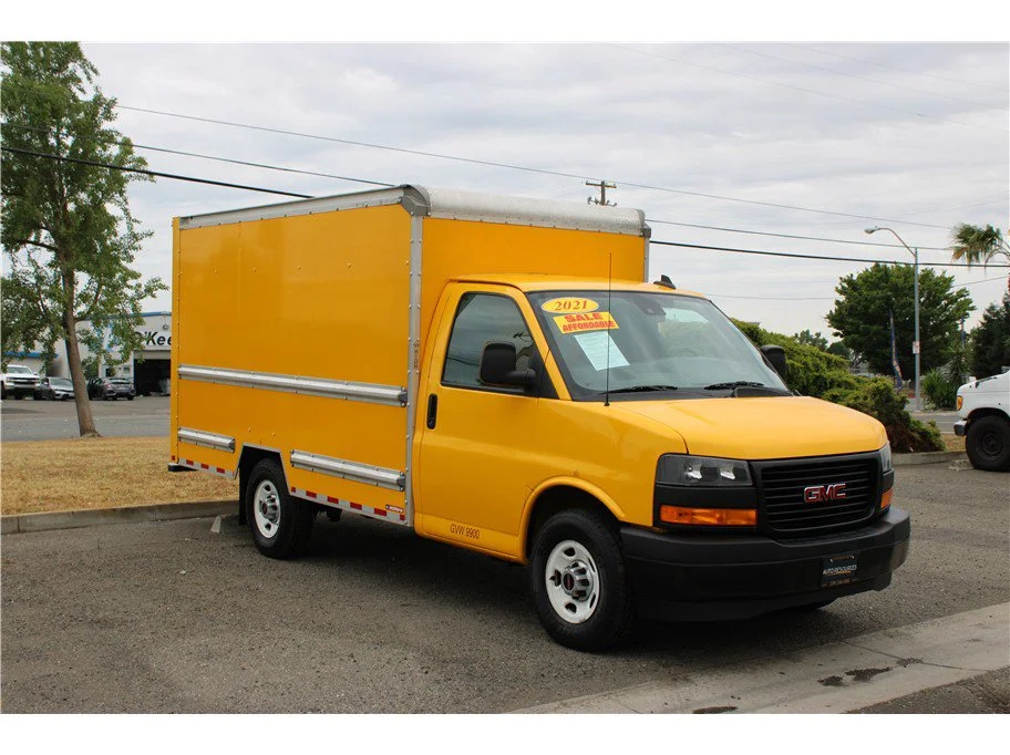 2021 GMC Savana 3500 139" WB's photo