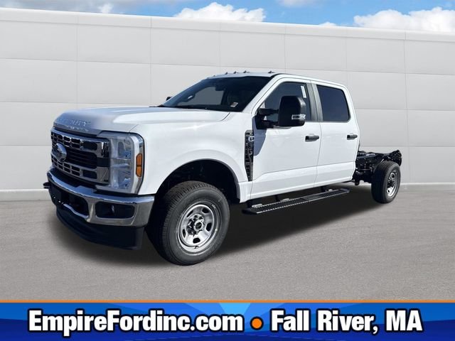 2026 Ford F-350 Super Duty Chassis Cab