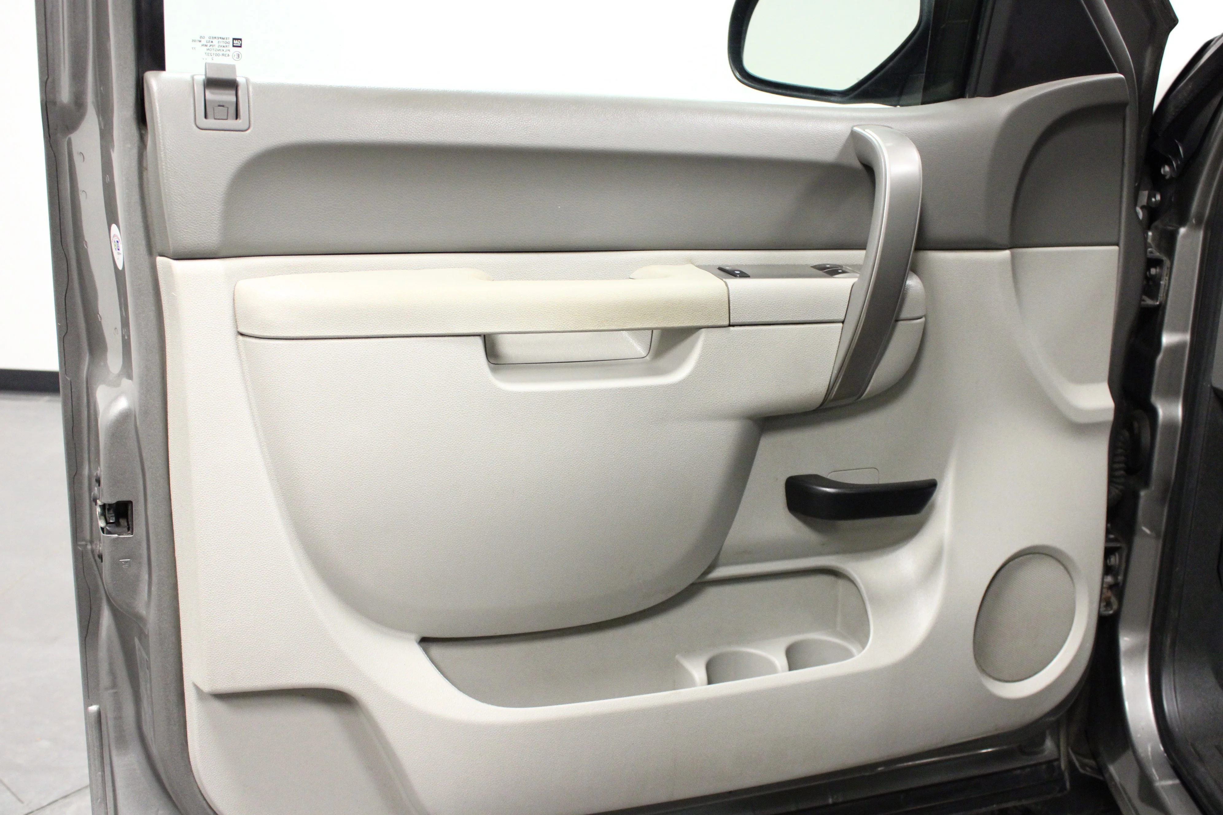 Used 2013 GRAYSTONE METALLIC Chevrolet Work Truck image 11