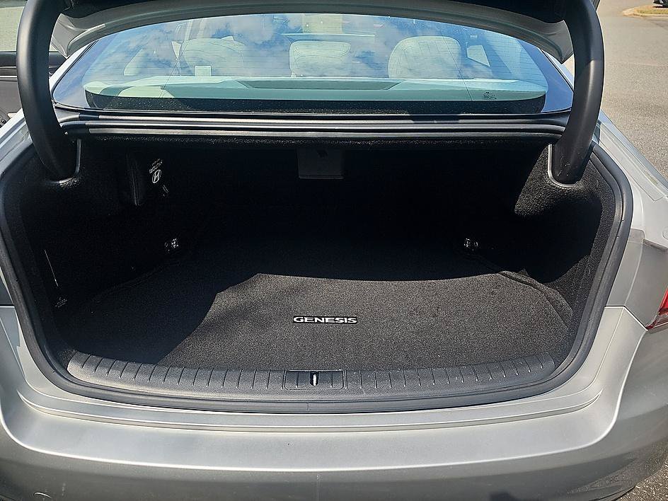 Used 2015 Santiago Silver Hyundai 3.8L image 30