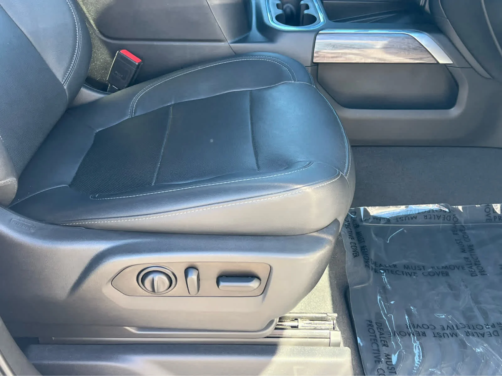 Used 2021 Summit White Chevrolet LTZ image 22