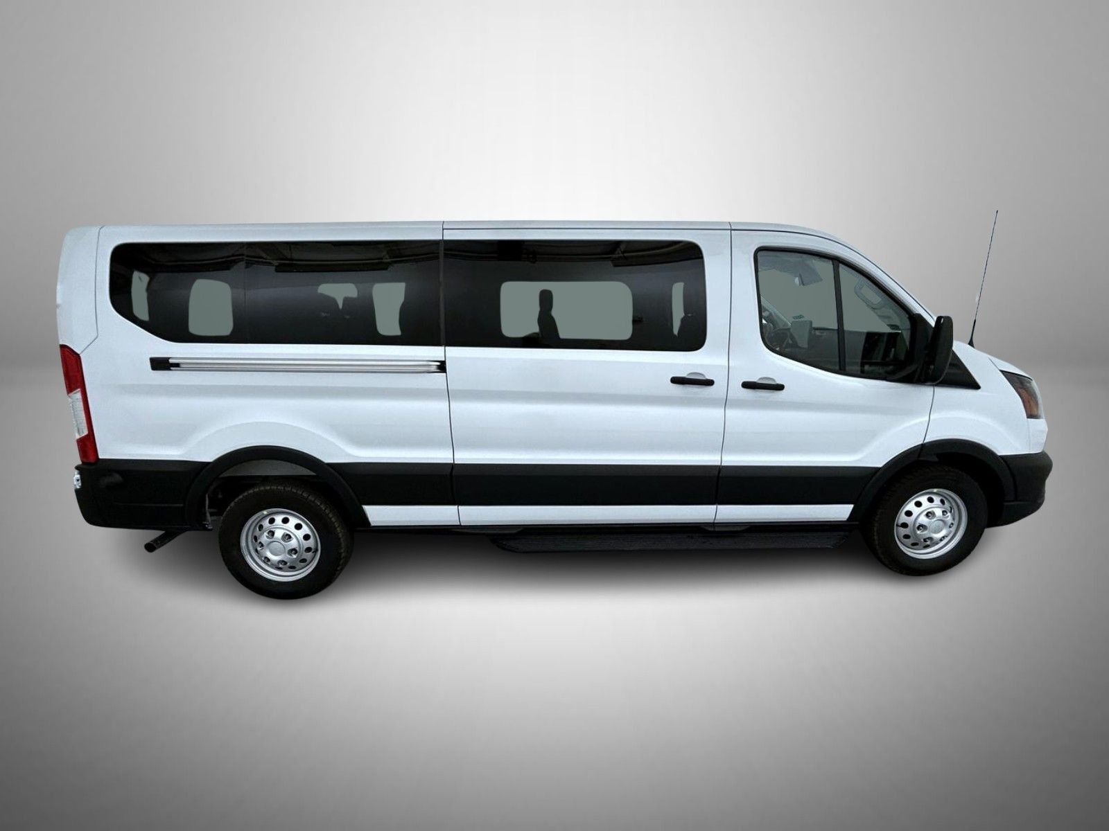 New 2026 Oxford White Ford XL image 4