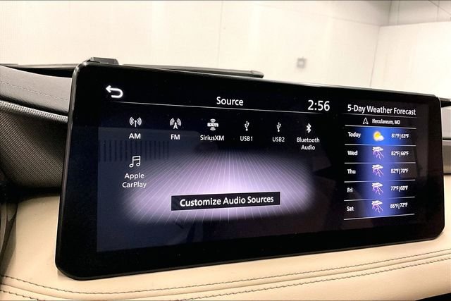 Used 2024 Majestic White INFINITI LUXE image 37