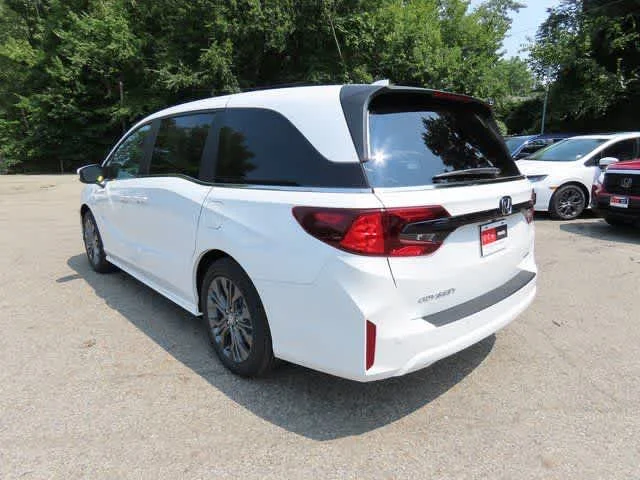 New 2026 Platinum White Pearl Honda Touring image 4