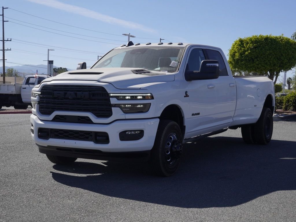 New 2026 Bright White Clear-Coat Exterior Paint RAM Laramie image 7