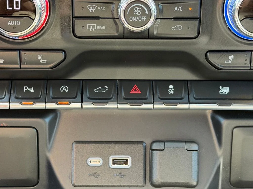 Used 2021 Gray GMC Elevation image 16