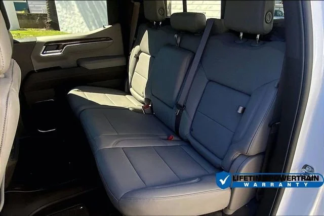 2025 Chevrolet Silverado 1500 LT Trail Boss - Photo 11
