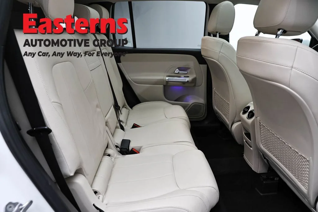 Used 2021 White Mercedes-Benz GLB 250 image 26