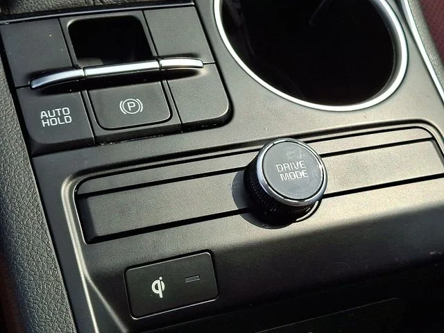 Certified Used 2022 White Kia GT-Line image 24