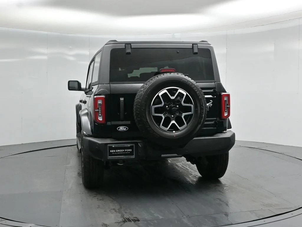 New 2026 Shadow Black Ford Outer Banks image 30