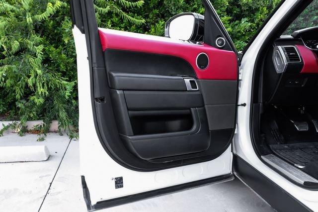 Used 2022 White Land Rover HSE Dynamic image 55