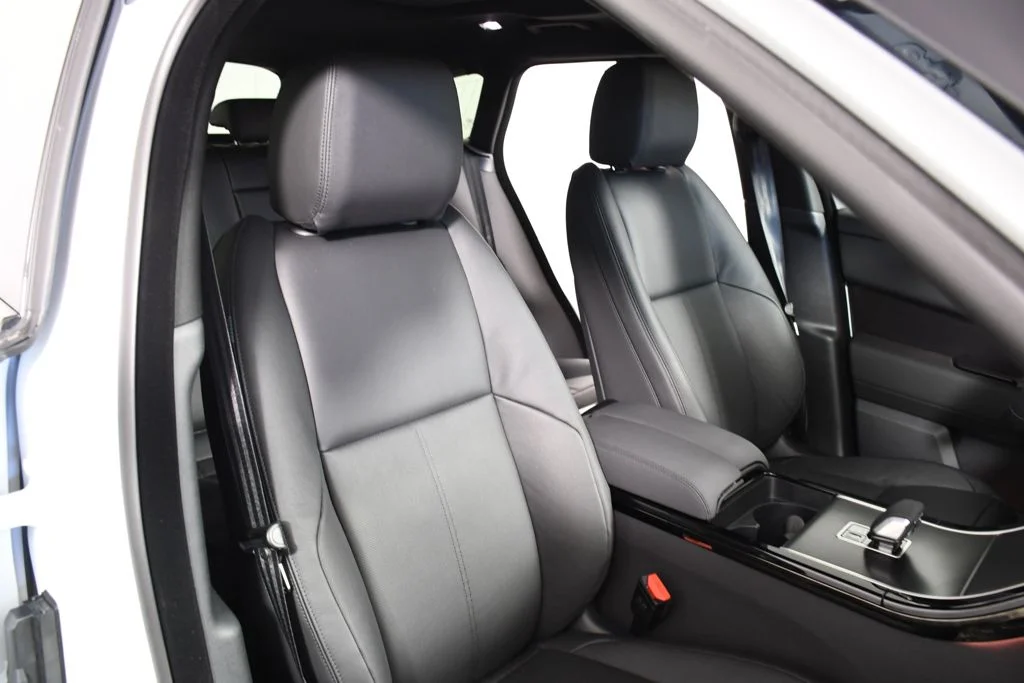 New 2026 Fuji White Land Rover Dynamic SE image 20