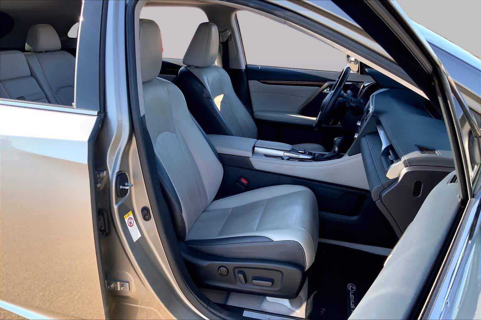 Used 2017 Atomic Silver Lexus  image 8