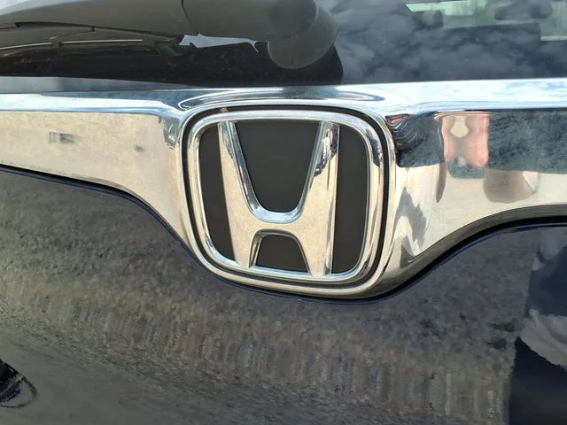 Used 2017 Obsidian Blue Pearl Honda EX-L image 39