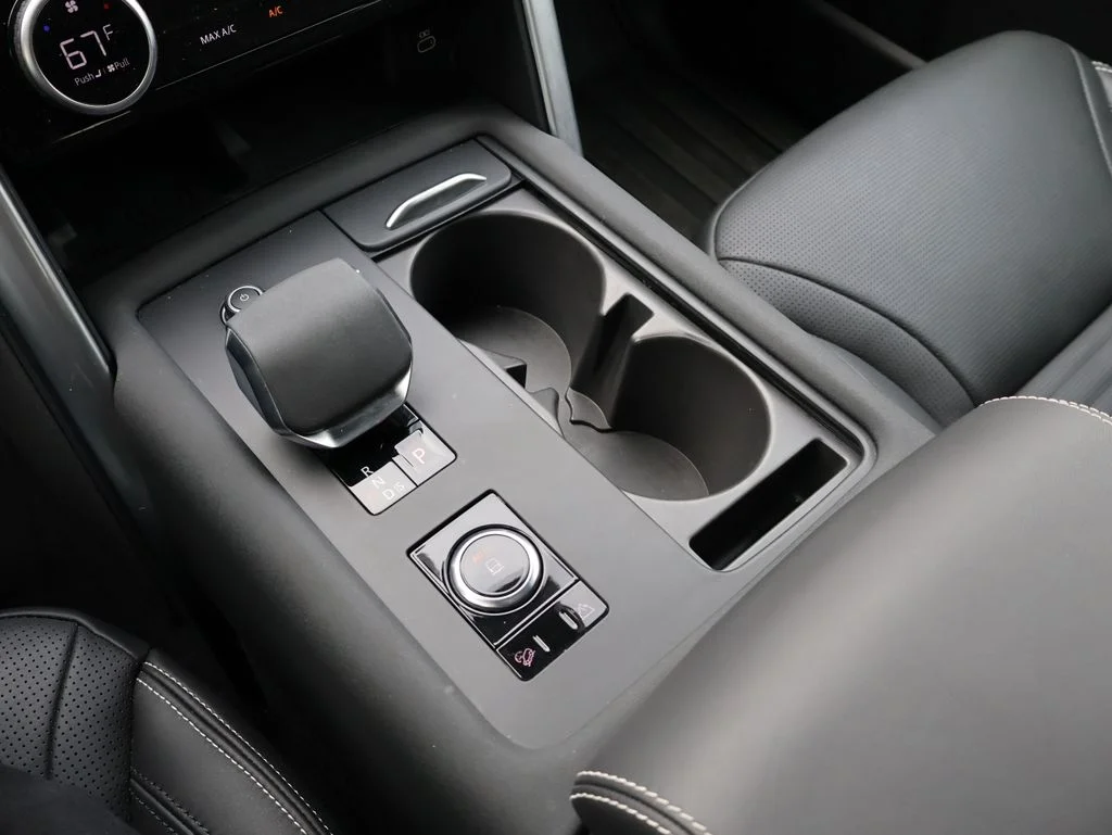 2025 Land Rover Discovery Metropolitan Edition - Photo 26