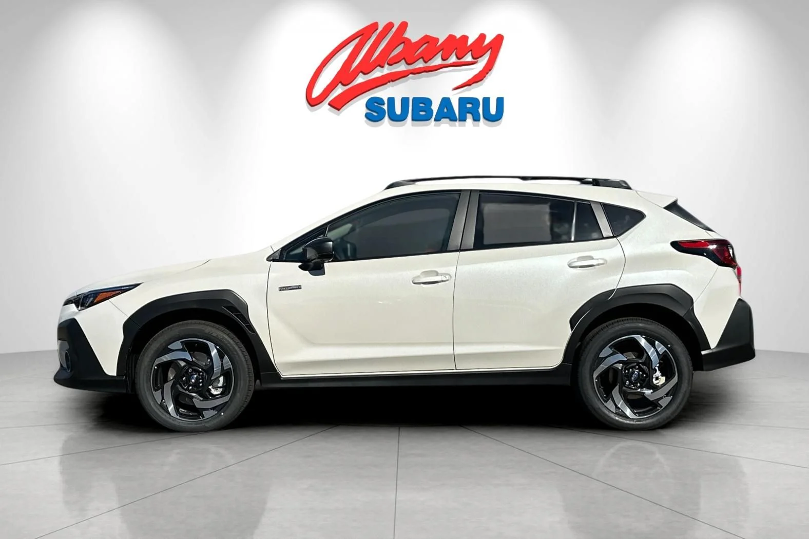 New 2026 CRYSTAL WHITE PEARL Subaru Limited Hybrid image 7