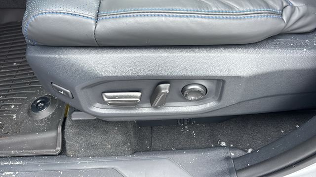 2025 Toyota Tundra Platinum - Photo 42