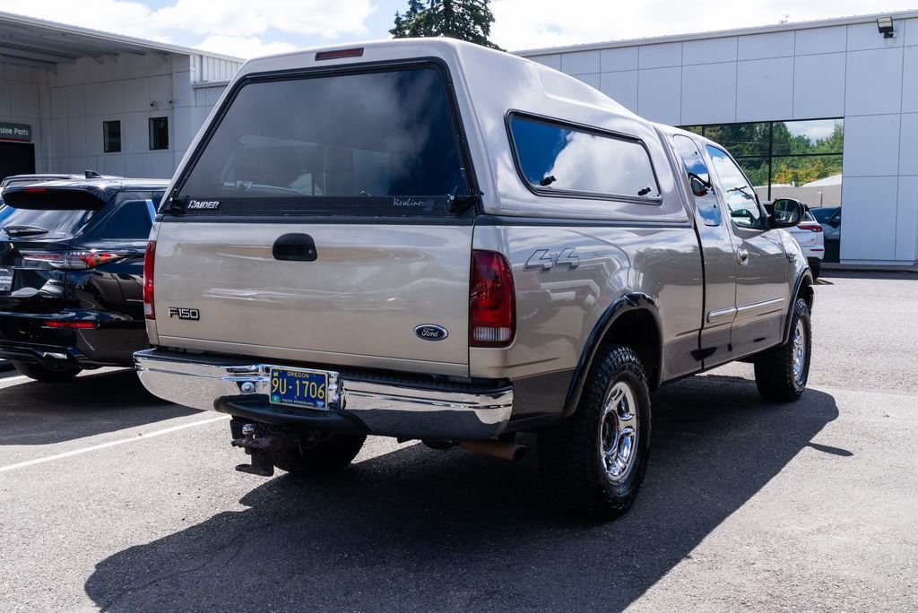 Used 2000 Harvest Gold Clearcoat Metallic Ford Lariat image 6