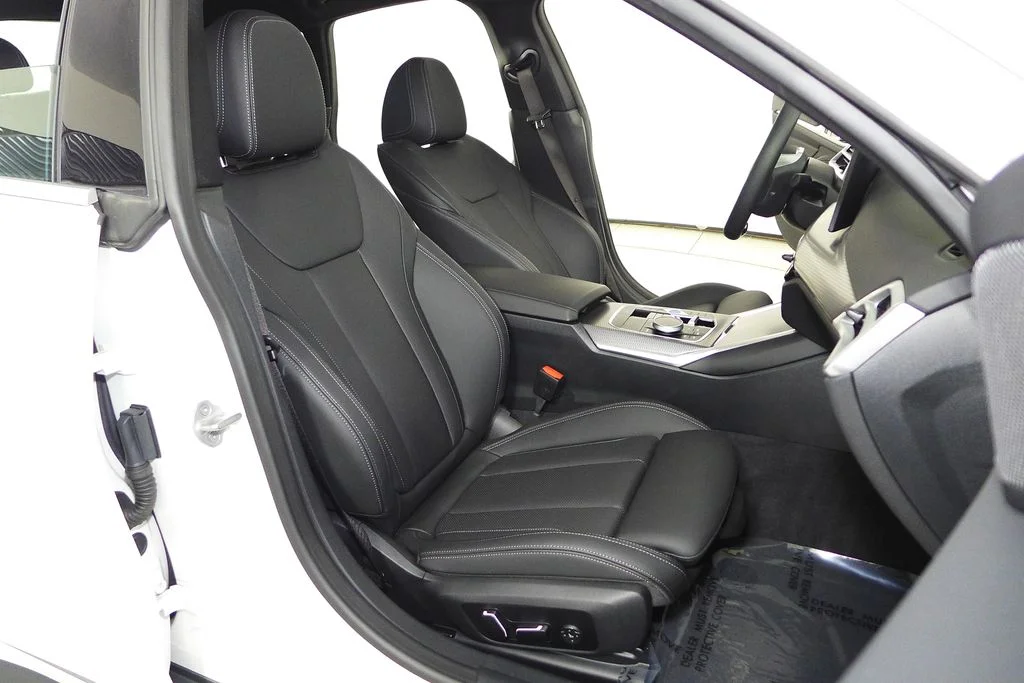 Used 2025 White BMW eDrive40 image 19