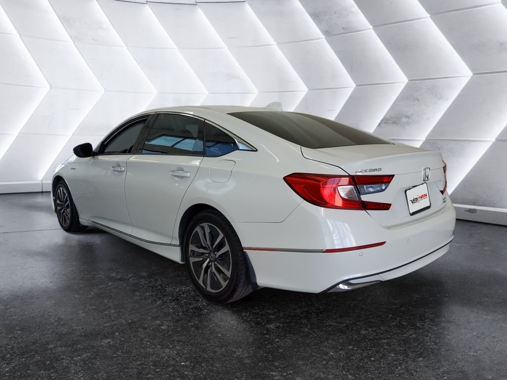 Used 2018  Honda Touring image 6
