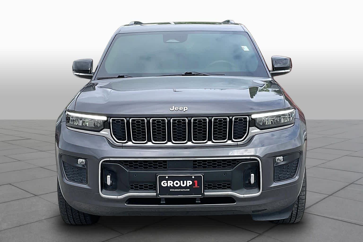Used 2023 Baltic Gray Metallic Clearcoat Jeep Overland image 4