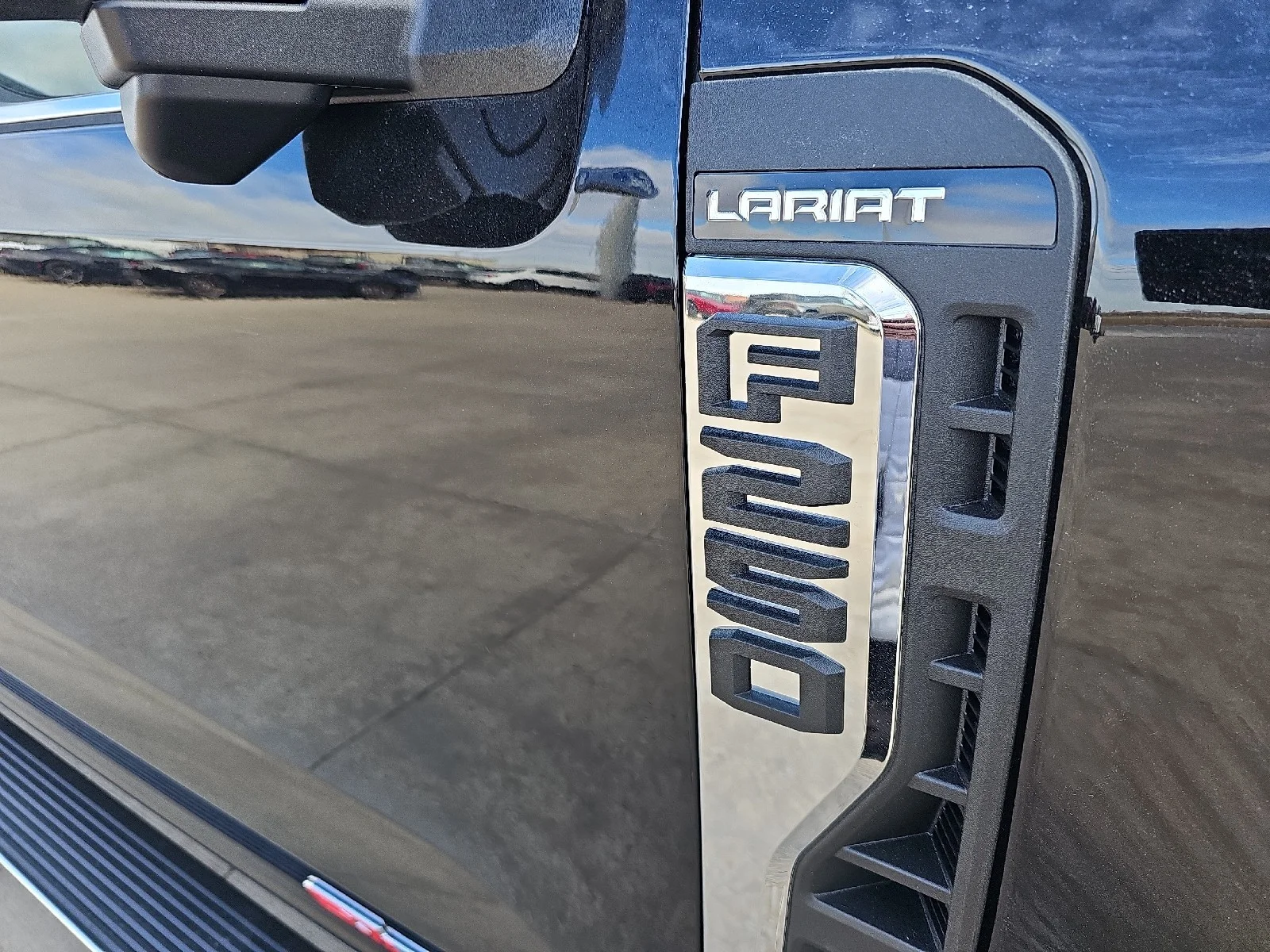 New 2026 Agate Black Metallic Ford F-250® Lariat® image 5