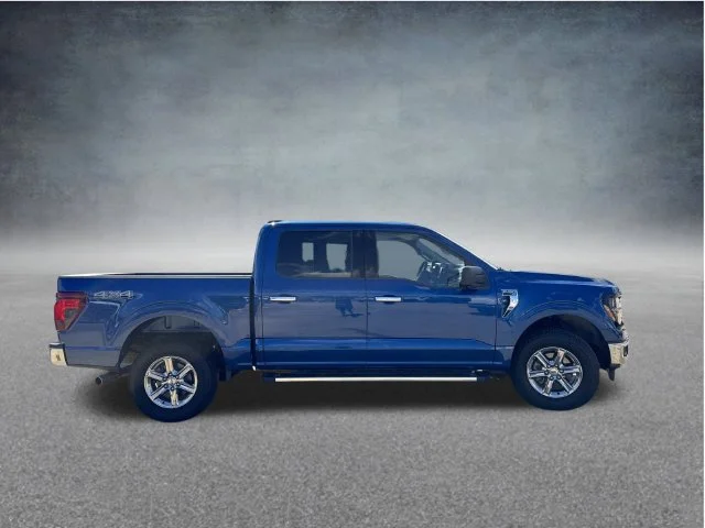 Used 2024 Blue Ford XLT image 27