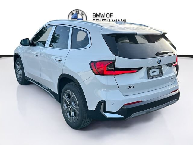 New 2026 White BMW xDrive28i image 4