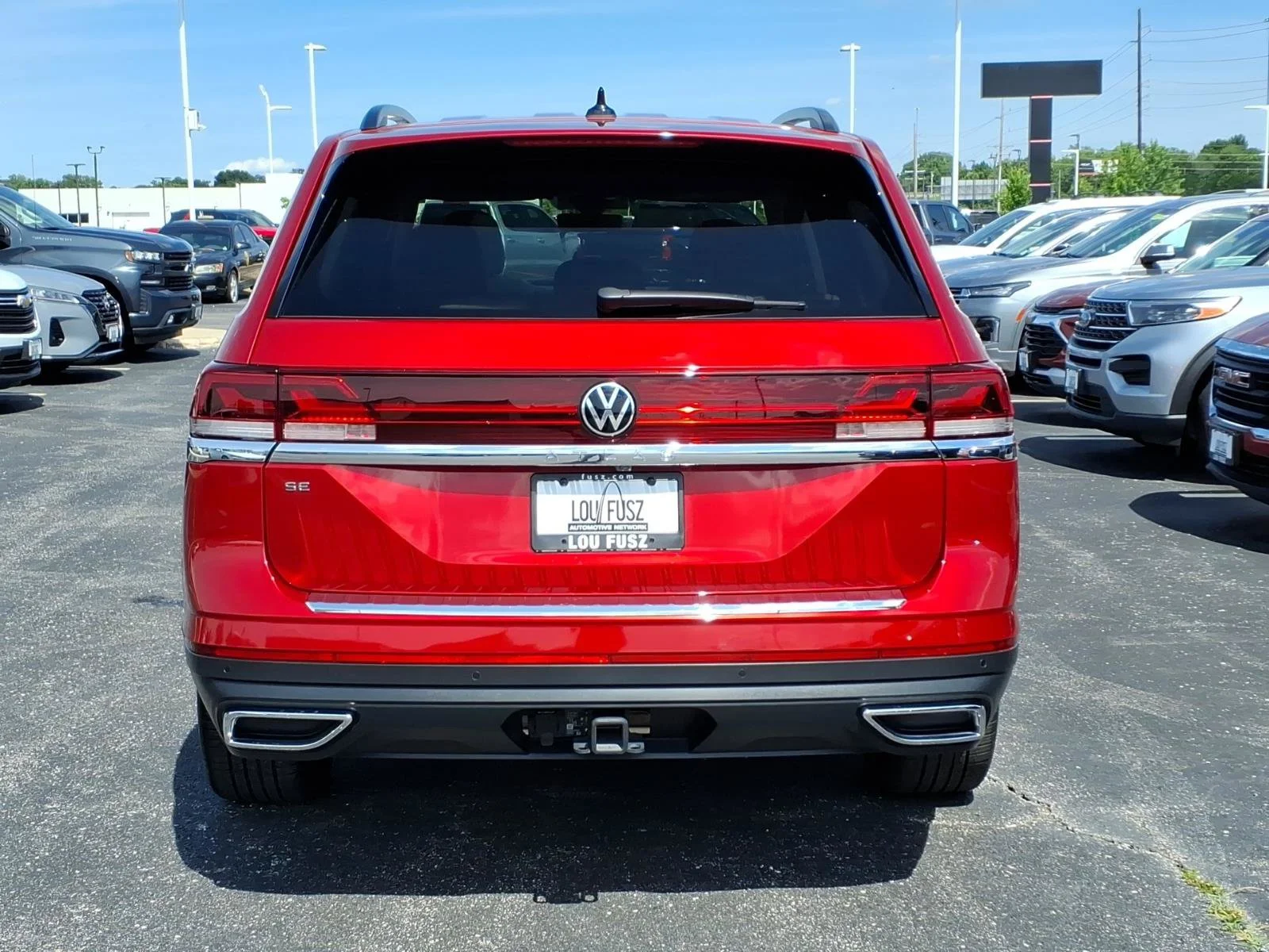 Used 2025 Aurora Red Metallic Volkswagen 2.0T SE with Technology image 30