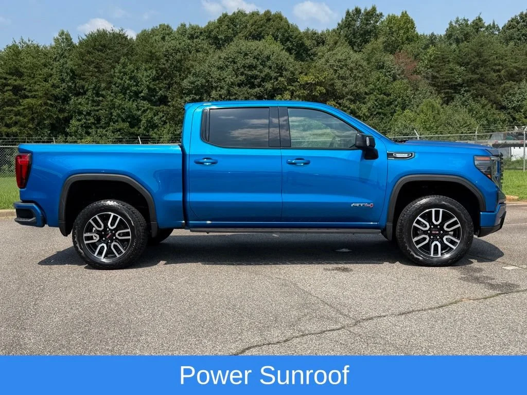 Used 2022 DYNAMIC BLUE METALLIC GMC AT4 image 37